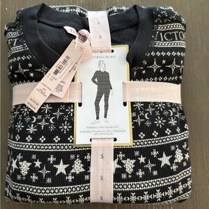 Victoria's Secret Women’s Black and White Pajamas 2 piece set NEW WITH TAGS